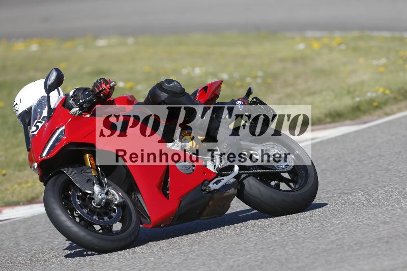 /06 08.04.2026 Cornu Master School ADR/Gruppe rot/25